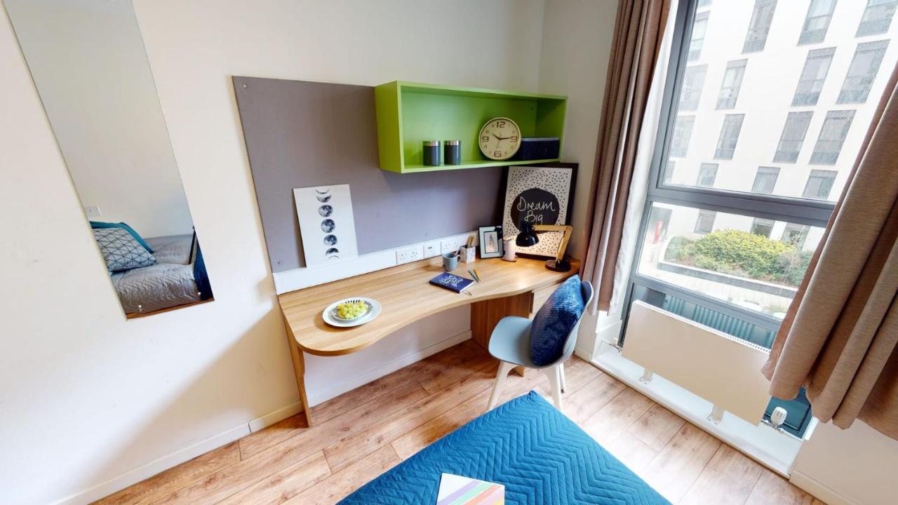 Sterling Court In Wembley Apartment Londra Exterior foto